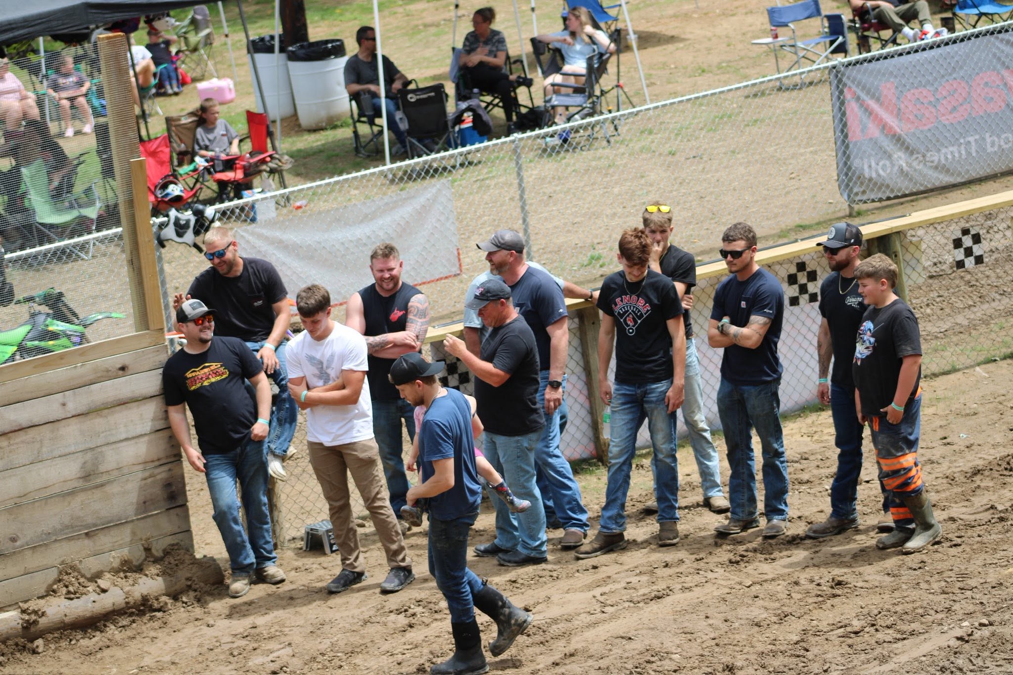 Fans and race-day atmosphere at Moonshine Hillclimb